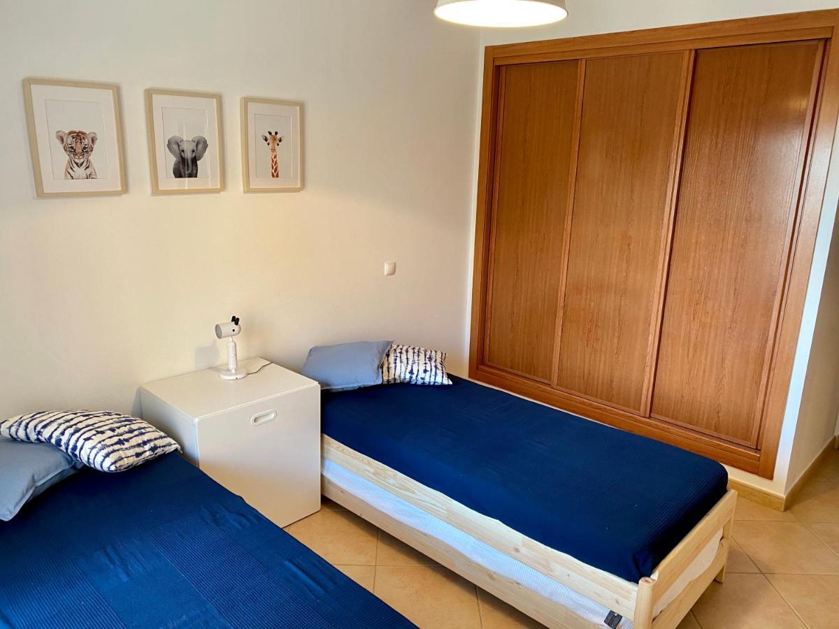 St. James Beach & Pool Apartment Luz Buitenkant foto
